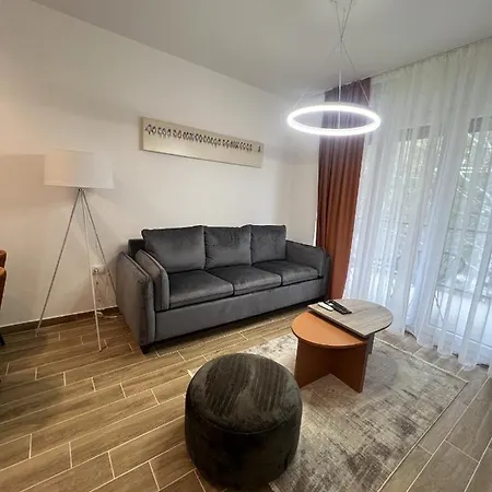 Apartmanhotel Marshall - 3*